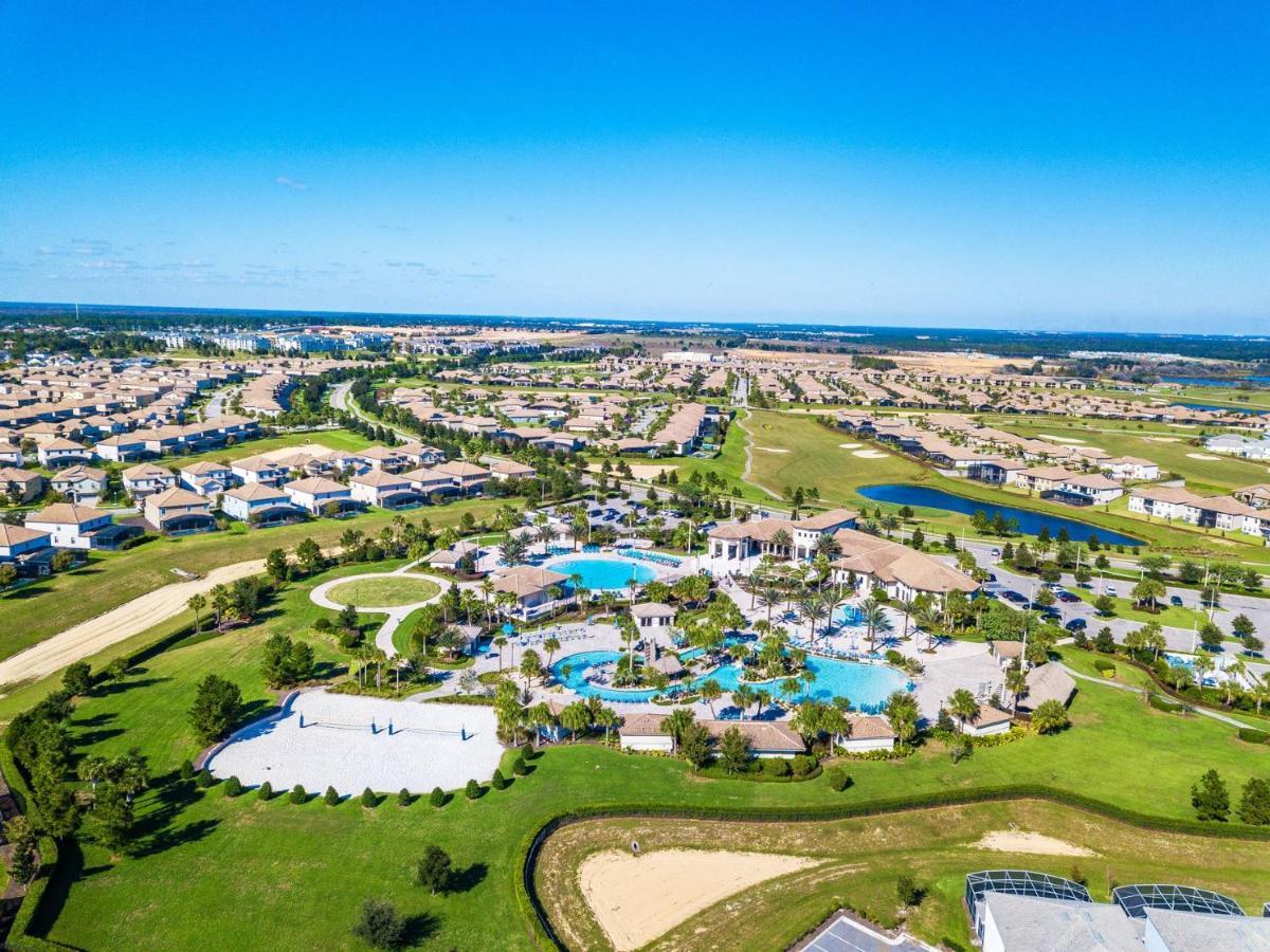 Family Home Located In A Luxurious Resort キシミー エクステリア 写真